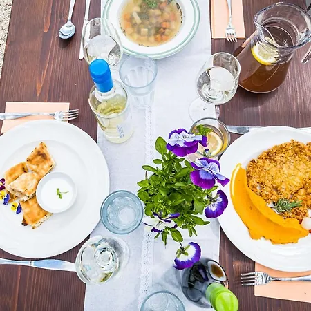 فندق مبيت وإفطار Birtok Royal Apartmanhaz