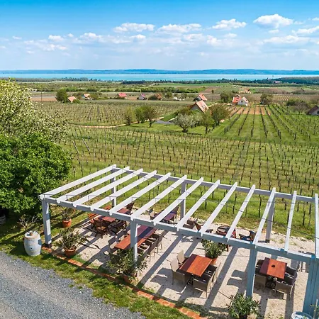 B&B Birtok Royal Apartmanhaz *